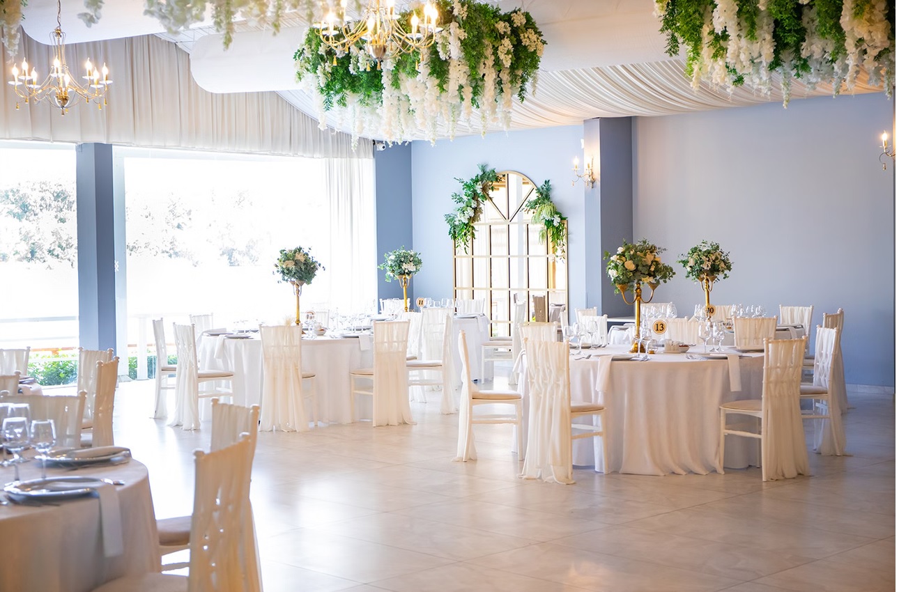 Interiorul salonului Utopia de la Cernica Events